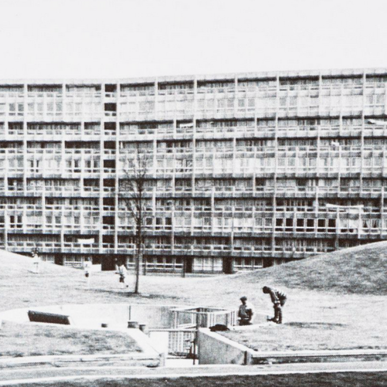 L’histoire contre la démolition de l’ensemble de logements sociaux Robin Hood Gardens