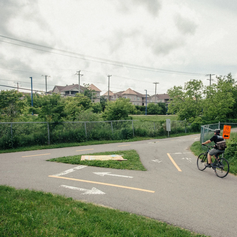 Le paradis du char appelle le v&eacute;lo &agrave; la rescousse