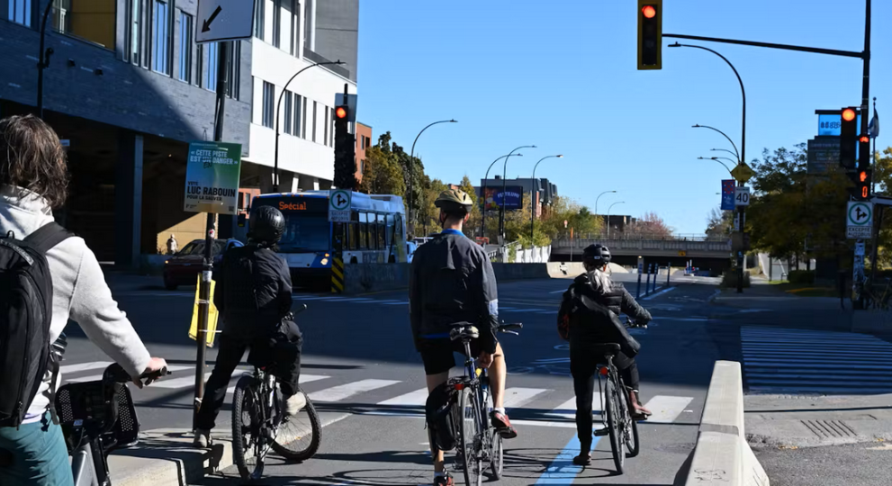 Les cyclistes ont peut-être raison de brûler arrêts et feux rouges