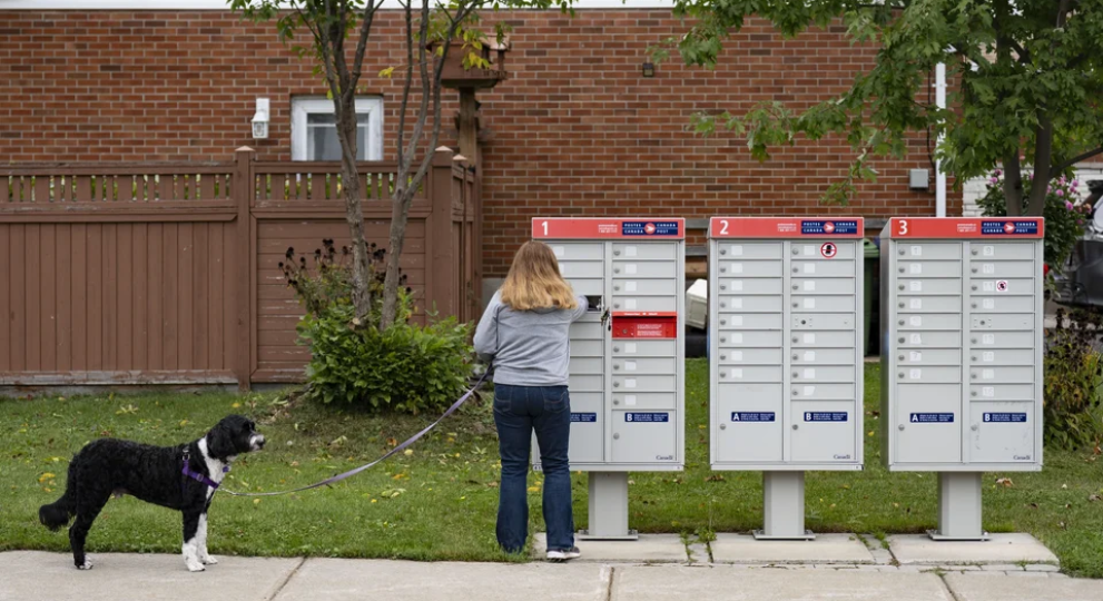 Boîtes postales communautaires et aménagement urbain
